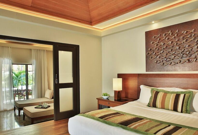 ویلای یک اتاق خوابه با استخر شنا, Kurumba Maldives