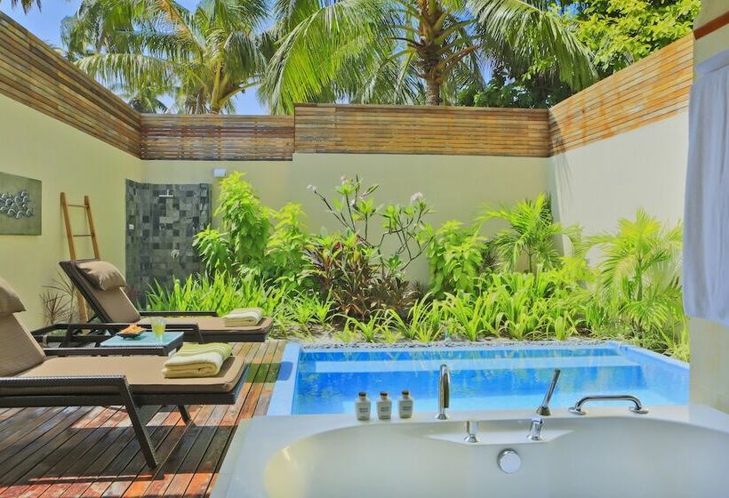 ویلای یک اتاق خوابه با استخر شنا, Kurumba Maldives