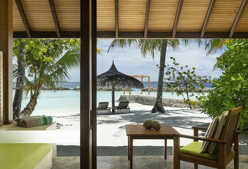 ویلای 1 خوابه, Kurumba Maldives