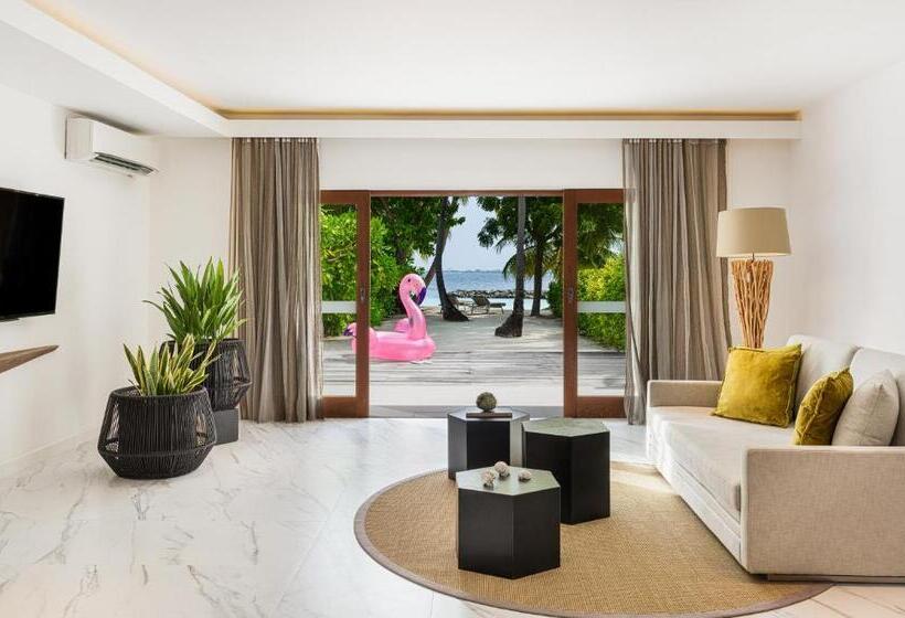 ویلای یک اتاق خوابه با استخر شنا, Kurumba Maldives
