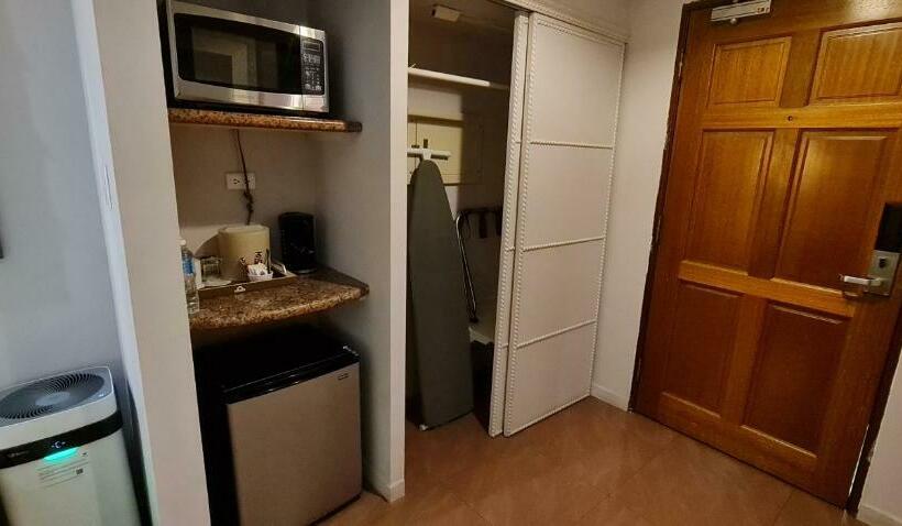 اتاق استاندارد, Days Inn Guam   Tamuning