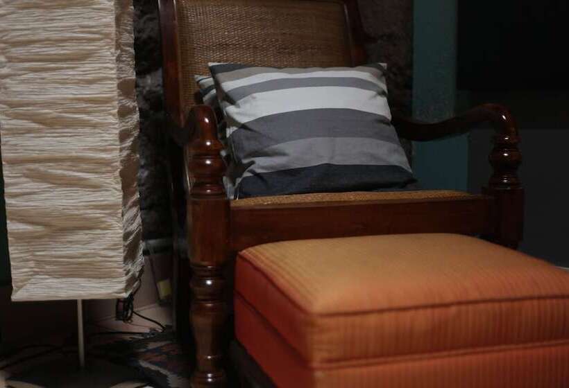 اتاق لوکس, La Casa Del Atrio