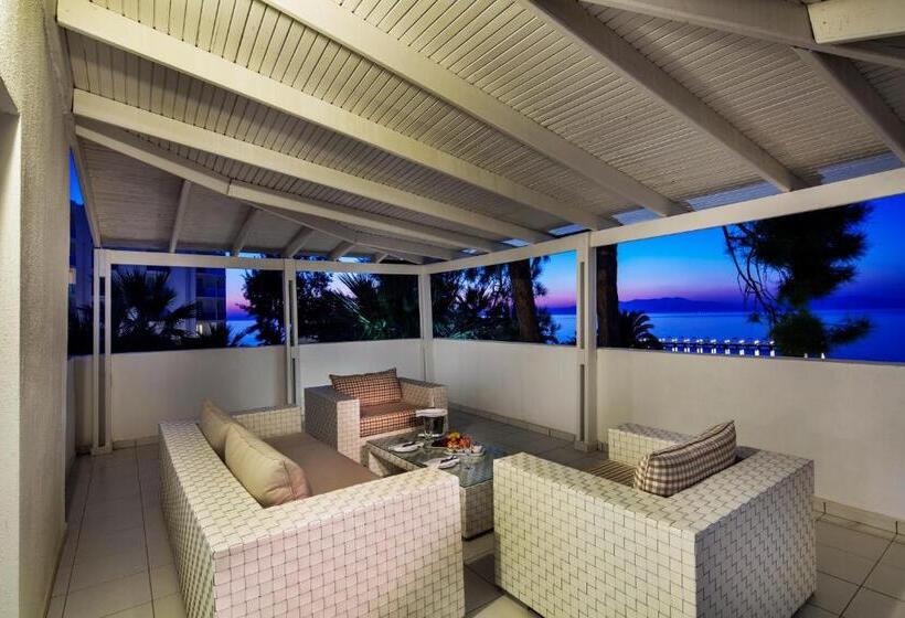 سوئیت با تخت بزرگ, Le Bleu Hotel & Resort Kusadasi
