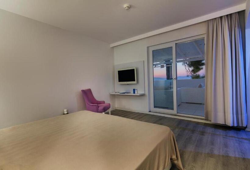 سوئیت با تخت بزرگ, Le Bleu Hotel & Resort Kusadasi