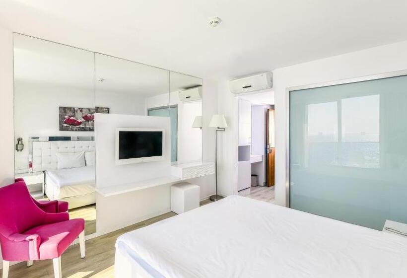 Quarto Standard com Vistas, Le Bleu  & Resort Kusadasi  Ultra All Inclusive