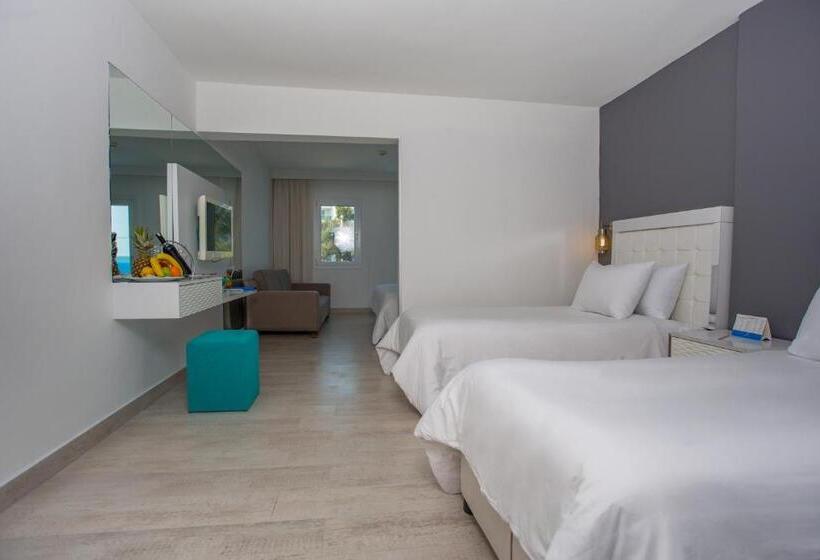 اتاق خانوادگی با چشم‌انداز دریا, Le Bleu Hotel & Resort Kusadasi