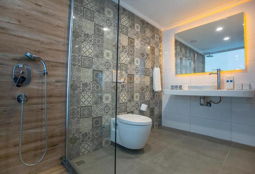 اتاق استاندارد اینتریور, Le Bleu Hotel & Resort Kusadasi