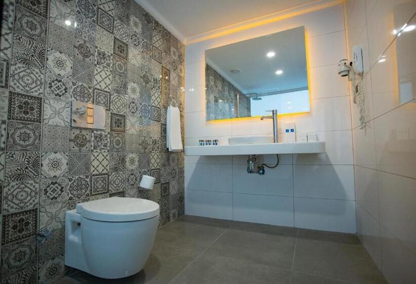 اتاق استاندارد اینتریور, Le Bleu Hotel & Resort Kusadasi