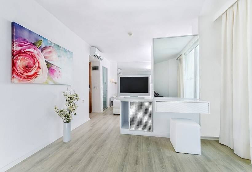 اتاق استاندارد با چشم‌انداز دریا, Le Bleu Hotel & Resort Kusadasi