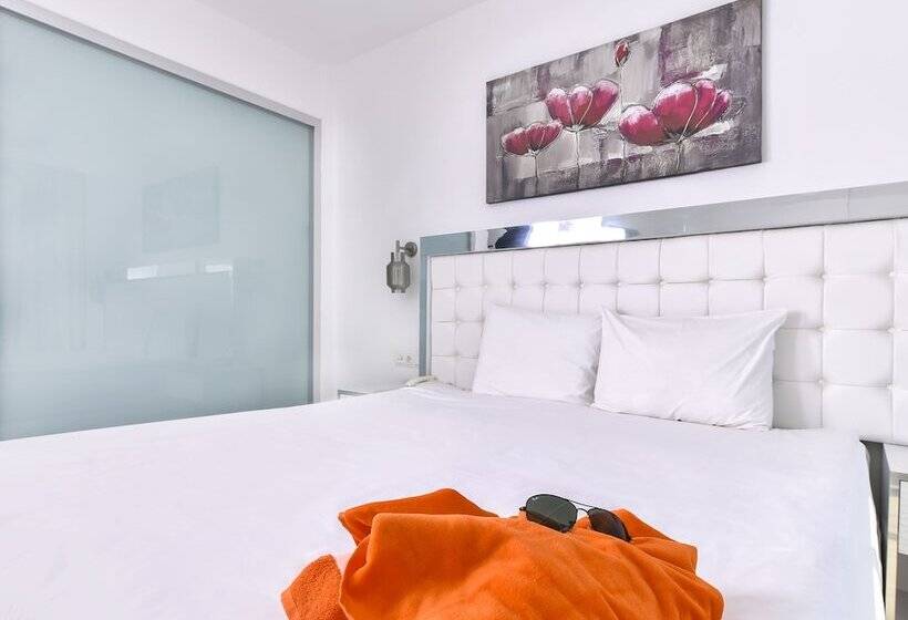 اتاق استاندارد با چشم‌انداز دریا, Le Bleu Hotel & Resort Kusadasi