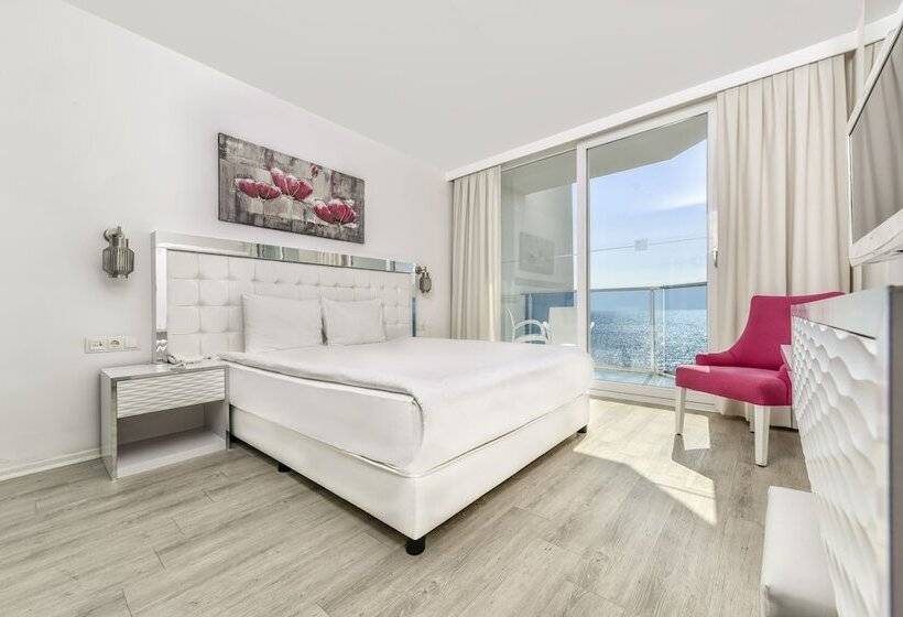 اتاق استاندارد با چشم‌انداز دریا, Le Bleu Hotel & Resort Kusadasi