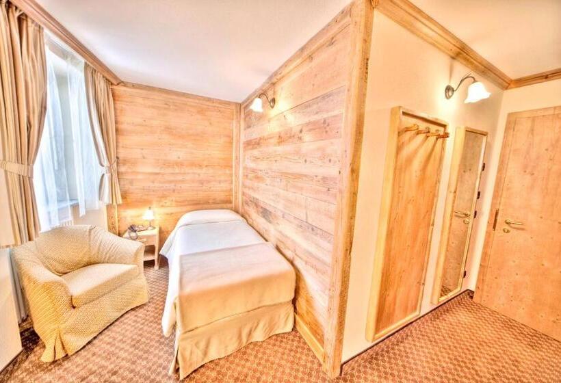 اتاق استاندارد یک نفره, Le Miramonti Hotel Restaurant & Wellness