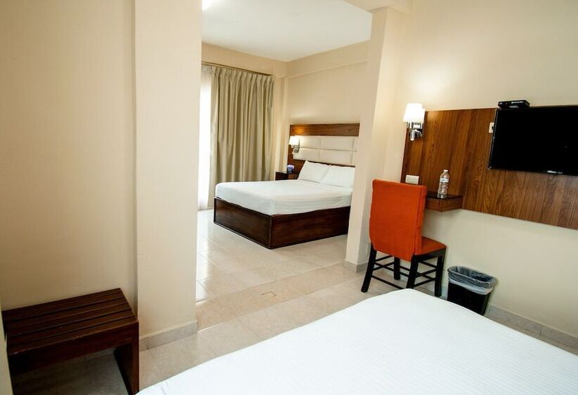 Standard Room 2 Double Beds, San Miguel, En El Centro  Desayuno Gratis