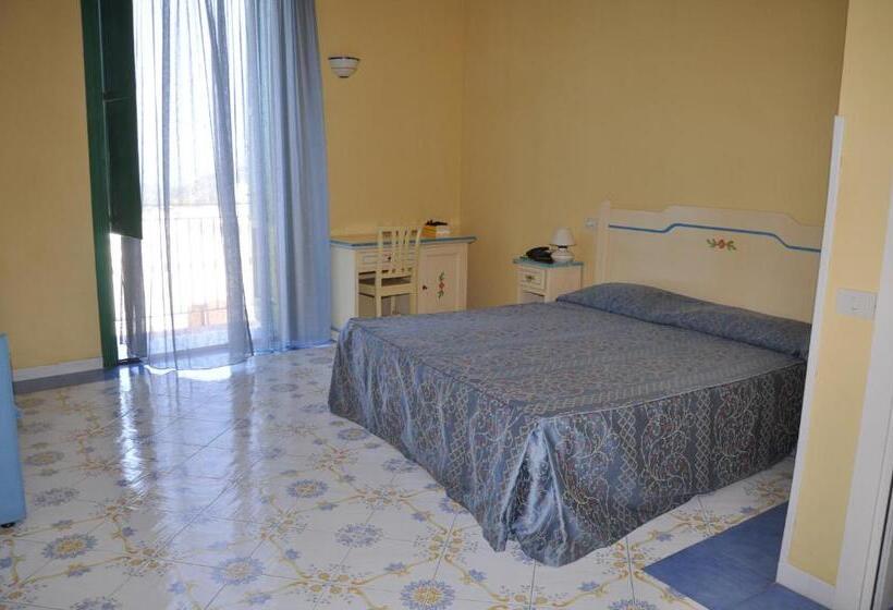 Triple Room Sea View, Savoia