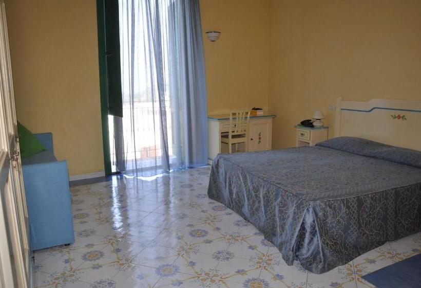 Standard Room, Savoia