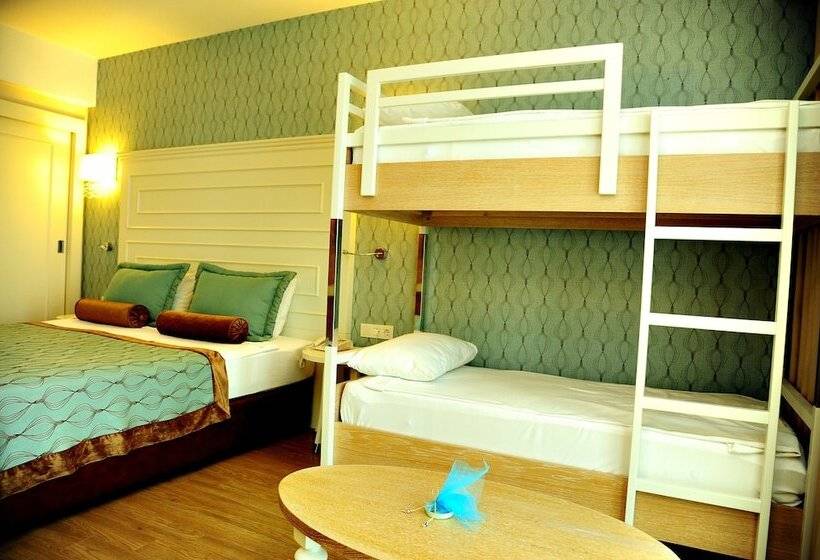 اتاق خانوادگی با تختخواب سفری, Sentido Trendy Verbena Beach