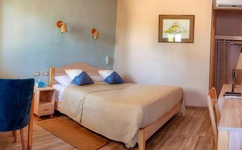 بانگلوی استاندارد, Mangrove Bay Resort