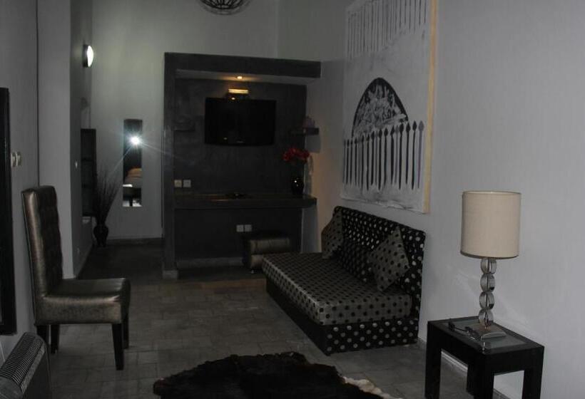 اتاق استاندارد, Riad7