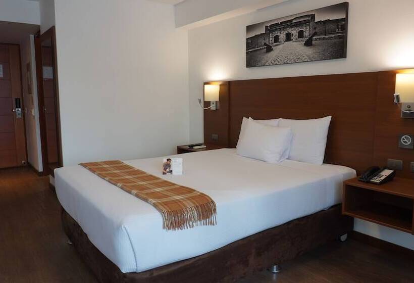 سوییت جونیور, Casa Andina Select Miraflores