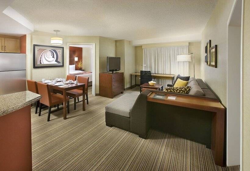 سوئیت 2 خوابه, Residence Inn By Marriott Calgary Airport