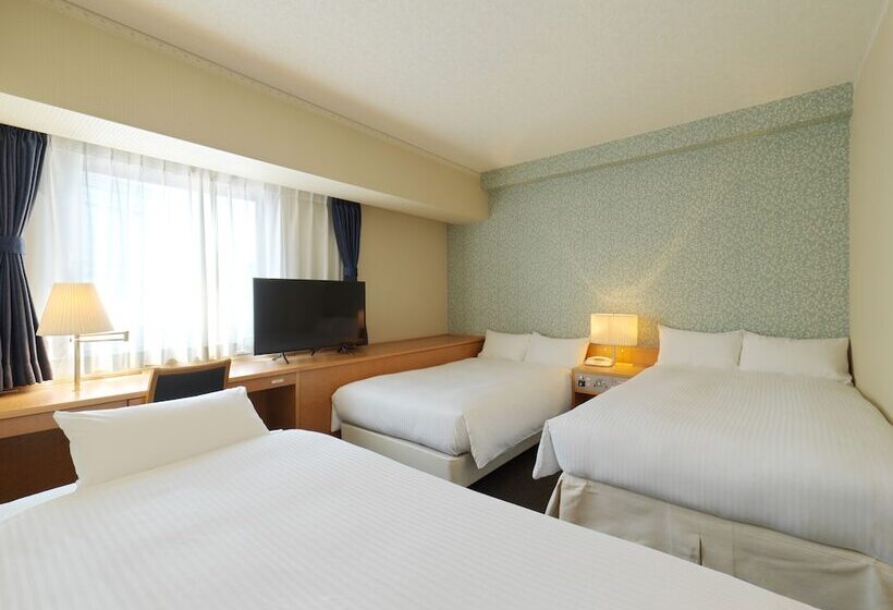 Standard Triple Room, Emisia Tokyo Tachikawa