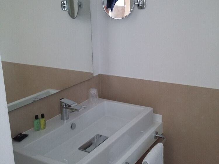 اتاق لوکس با چشم‌انداز دریا, Life Hotel Seaview & Spa