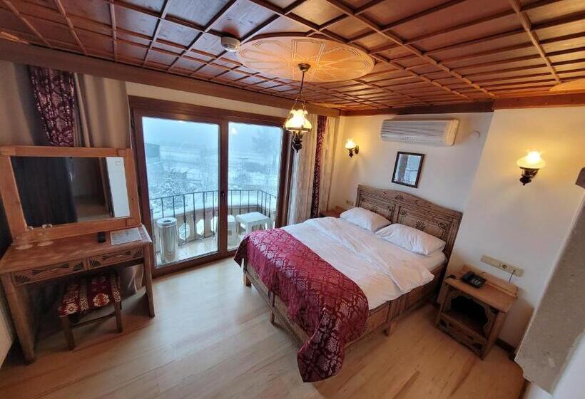اتاق استاندارد با چشم‌انداز دریا, Saruhan
