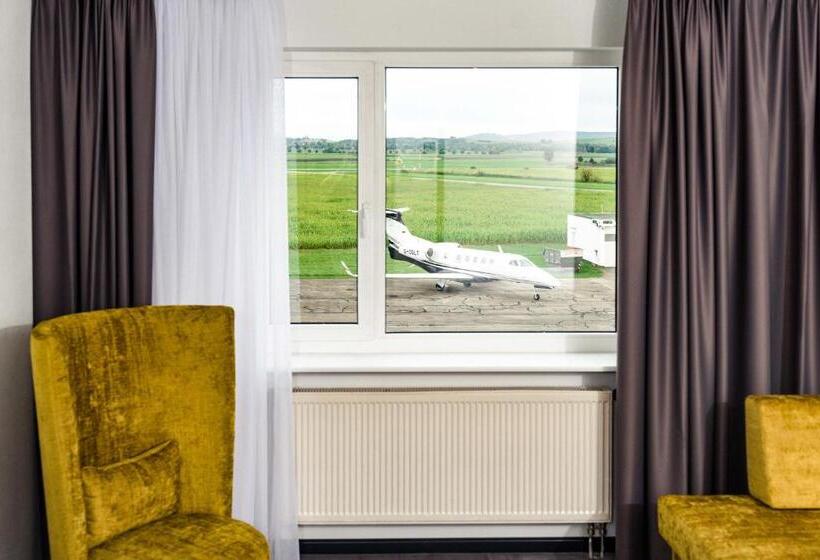 Standard Room with Views, Concorde Hotel Am Flugplatz