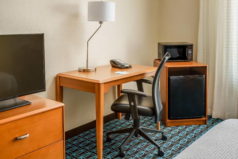 اتاق استاندارد با تخت بزرگ, Fairfield By Marriott Peoria East