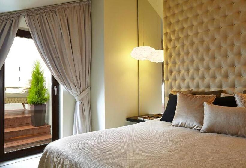 Suite with Terrace, 9hotel Mercy