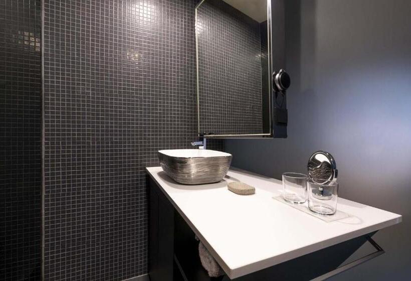 Suite with Terrace, 9hotel Mercy