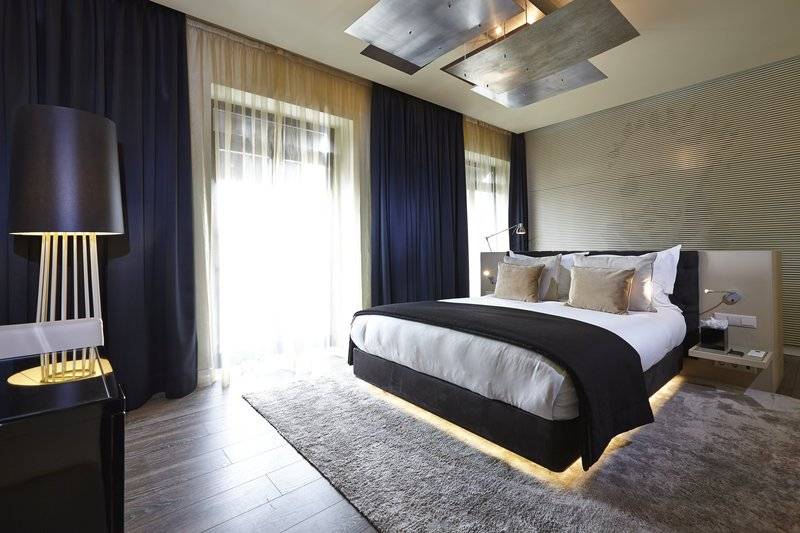 اتاق اجرایی, 9hotel Mercy