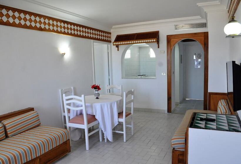 Standard Quadruple Room, Ain Meriem Beach