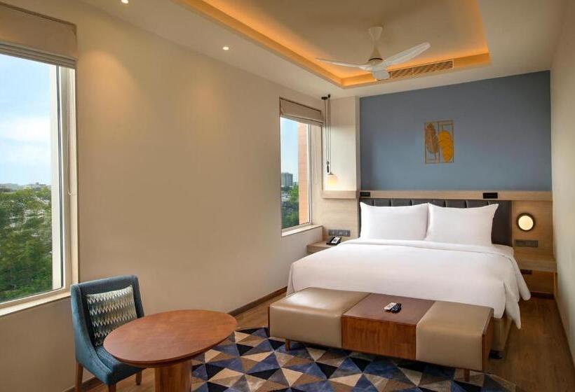 Executive Suite, Aloft Coimbatore Singanallur