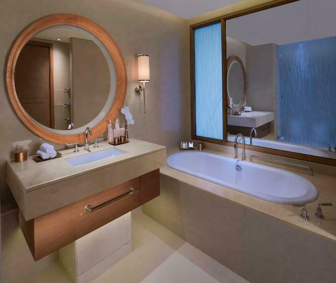 Quarto Deluxe com Sacada, Anantara Eastern Mangroves Abu Dhabi