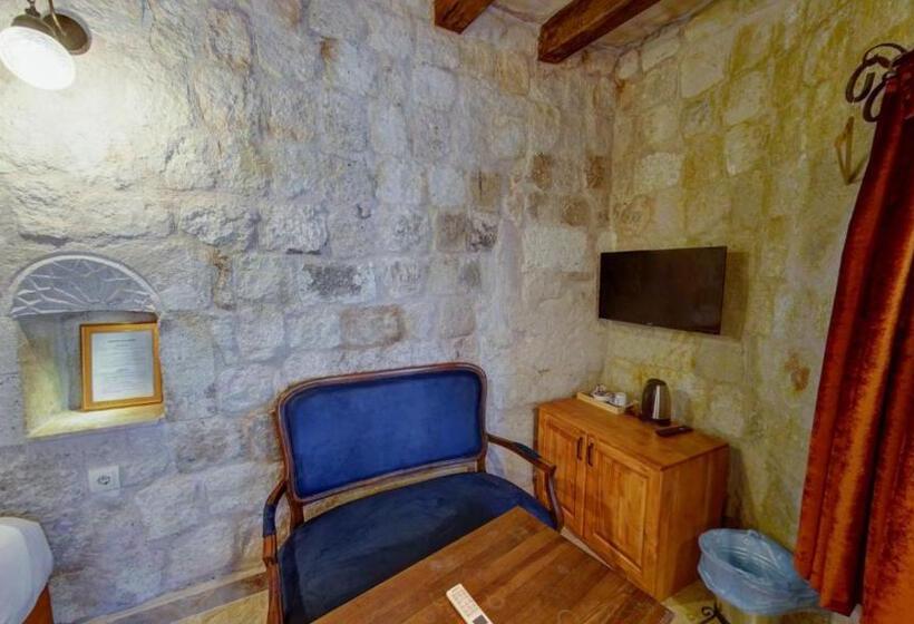 اتاق استاندارد با بالکن, Dervish Cave House & Restaurant