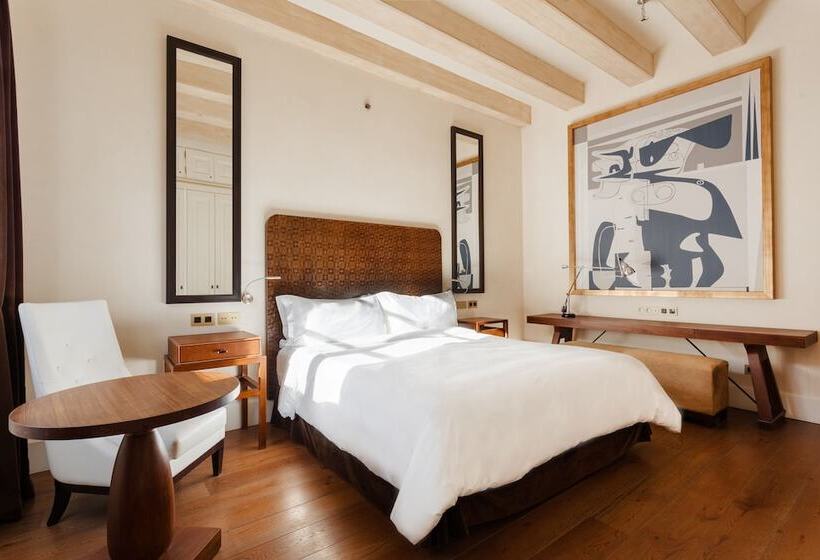 Standard Room, Do Placa Reial Gl