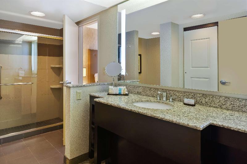 اتاق استاندارد برای معلولان, Hilton Garden Inn Frisco