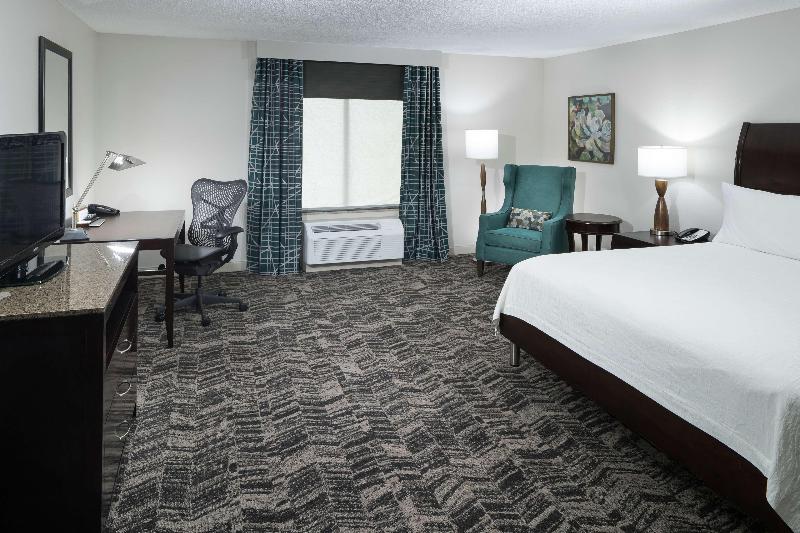 اتاق استاندارد با تخت بزرگ, Hilton Garden Inn Dothan