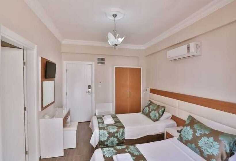 Standard Triple Room, Kayahan