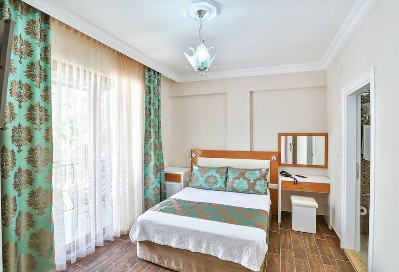 Standard Triple Room, Kayahan