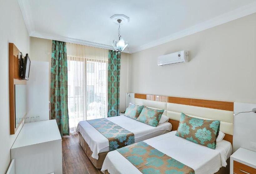 Standard Triple Room, Kayahan