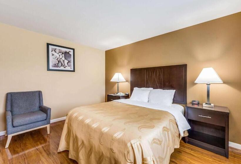 Chambre Standard, Quality Inn Near Suncadia Resort