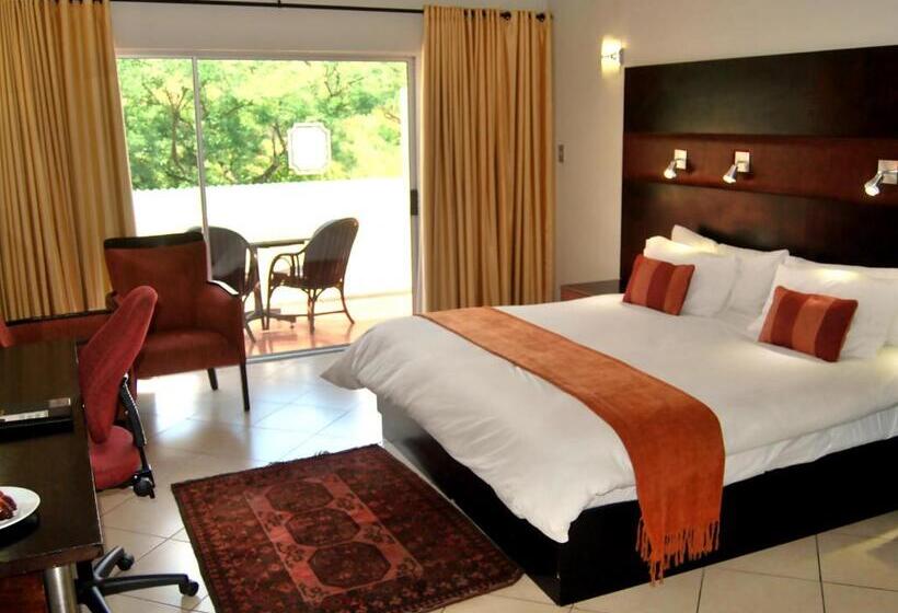 سوییت اجرایی, Safari Hotel & Convention Centre