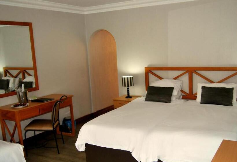 اتاق استاندارد, Safari Hotel & Convention Centre