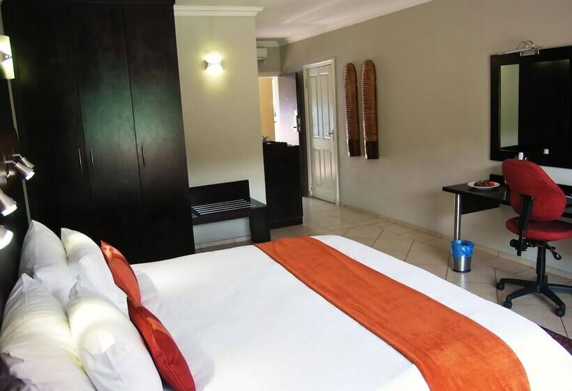 سوییت اجرایی, Safari Hotel & Convention Centre