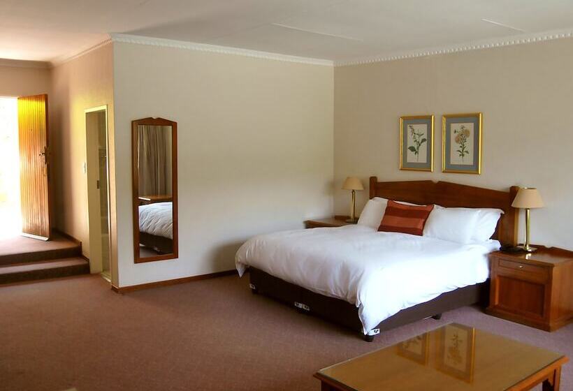سوییت جونیور, Safari Hotel & Convention Centre