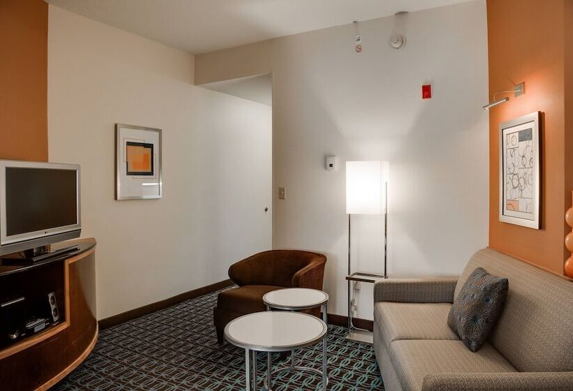 استودیوی استاندارد, Fairfield Inn & Suites Lake City