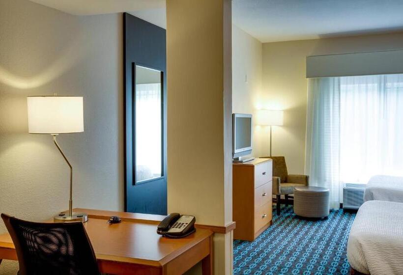 استودیوی استاندارد, Fairfield Inn & Suites Lake City