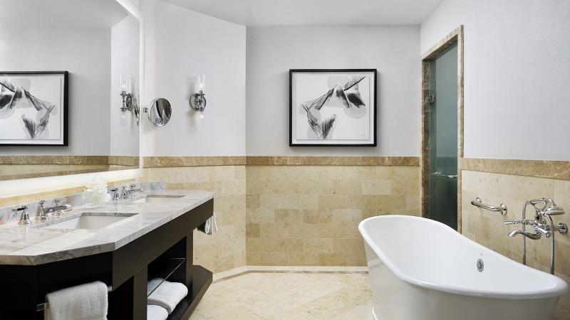 اتاق استاندارد با تخت بزرگ, Four Seasons Resort Vail